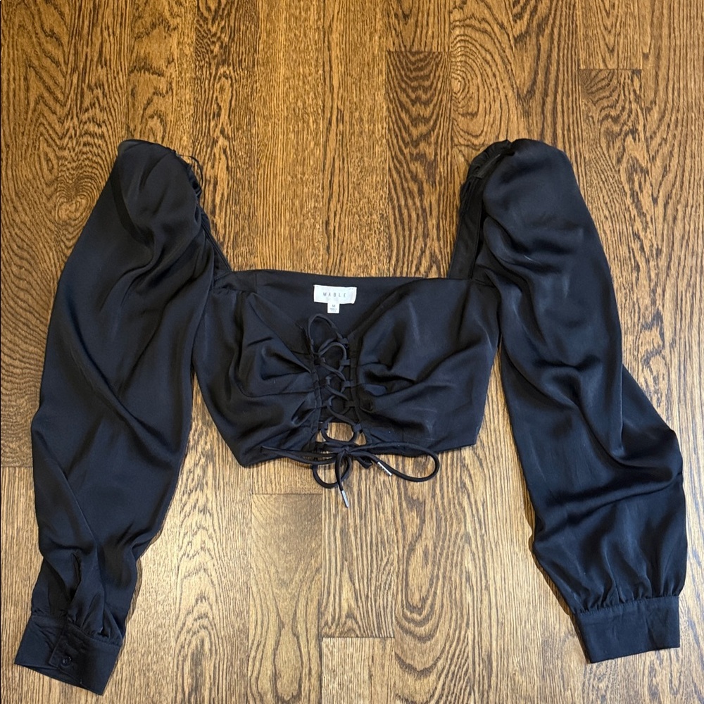 Black Lace-Up Puff Sleeve Crop Top
